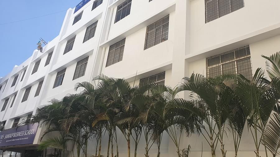 International School of Management Studies Pune Academic Building photo 1